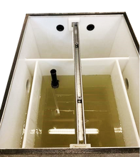 Load image into Gallery viewer, OlioSep™ Flush Mount Plastic Oil/Water Separator