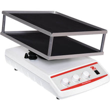 Load image into Gallery viewer, Rocking & Waving Shakers