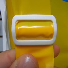 Load image into Gallery viewer, CoverMe™ Apron, 5.5 mil.
