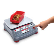 OHAUS Ranger™ Count 4000 Counting Scale